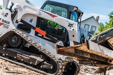 how much does a t870 bobcat skid steer weigh|bobcat t870 spec sheet.